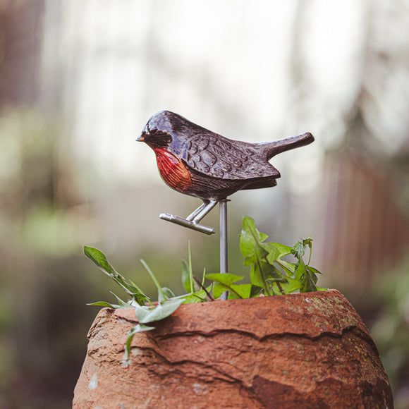 Metal Robin Ornament on pot stake