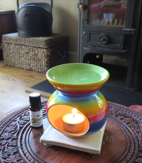 Essential oil burner in use
